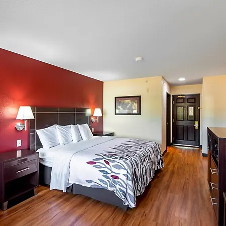 Red Roof Inn San Marcos-2