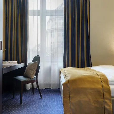 Hotel Continental Hamburg Hauptbahnhof-2