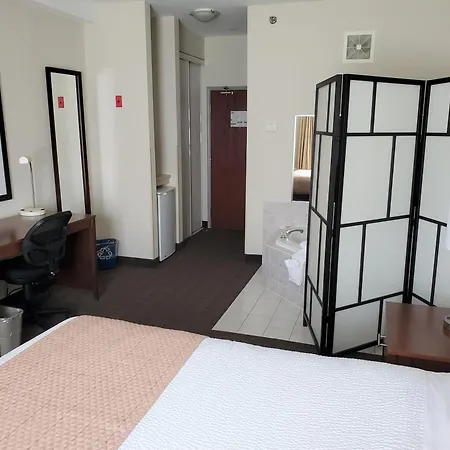 Days Inn By Wyndham Ottawa Airport-3