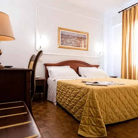 Grand Hotel Italia-2