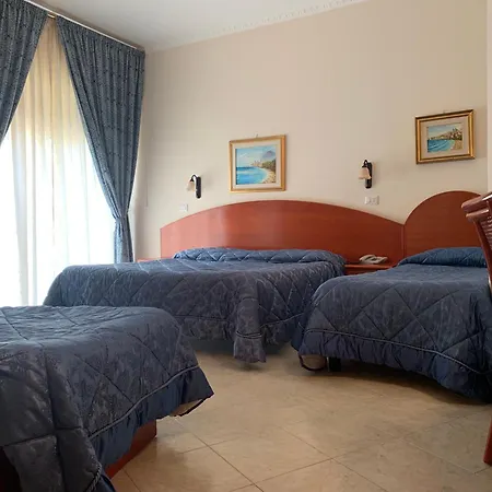 Hotel Mediterraneo-3