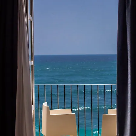 Royal Maniace Hotel-2