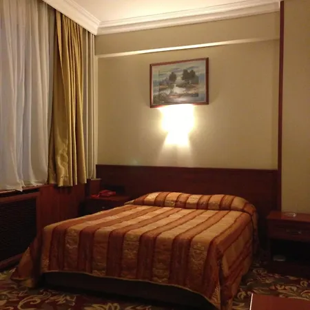 Hotel Monopol-3