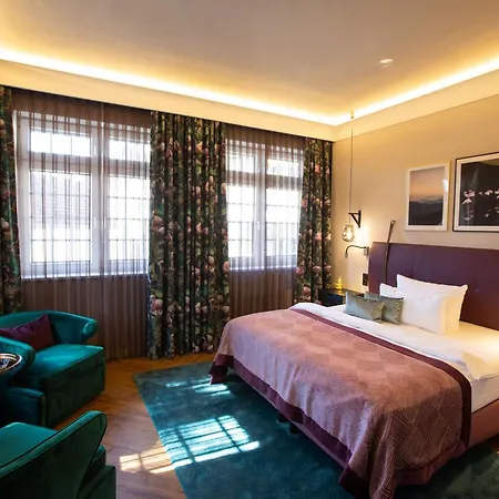 Boutique Hotel Poppenbütteler Hof-3