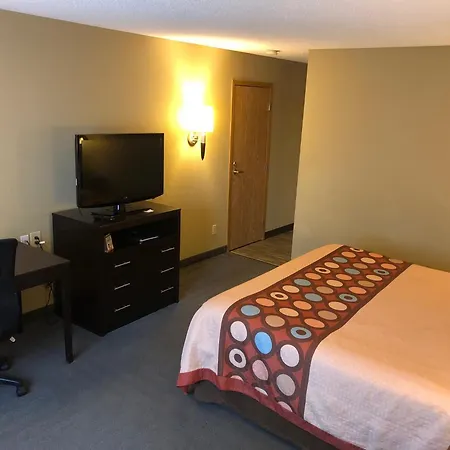 Super 8 By Wyndham Lagrande-2