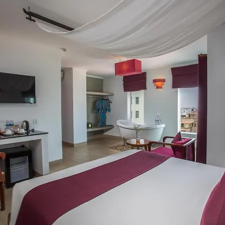 V Hotel Phnom Penh-3