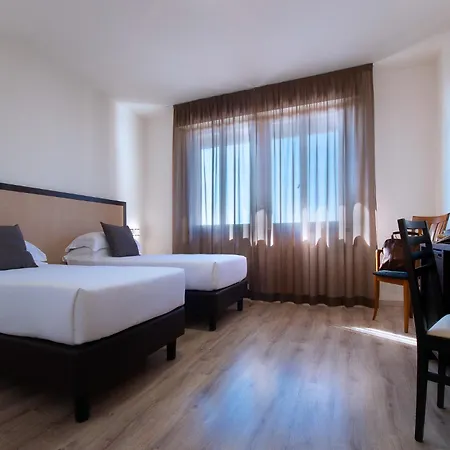 Cdh Hotel Modena-2