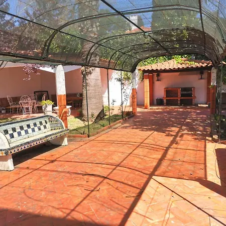 Botanique Guesthouse-3