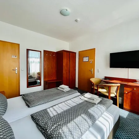 Hotel-Pension "Petridamm"-2