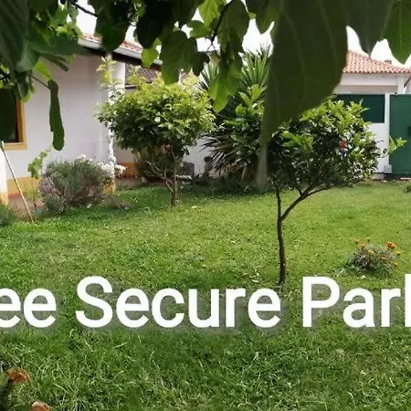 Casa Dos Pingos De Mel-2