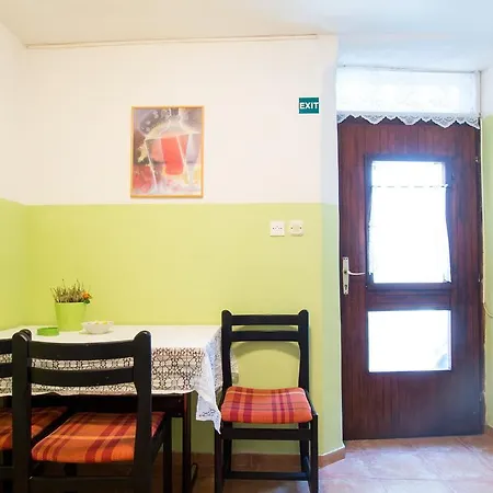 Split Accommodation-3