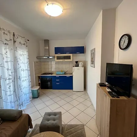 Guest House Karevic-3