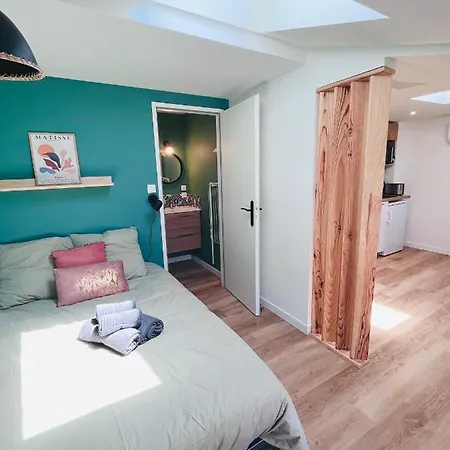 LE QUAI 6 - Studio neuf CALME LUMINEUX - CLIM - WiFi - Gare à 200m-3