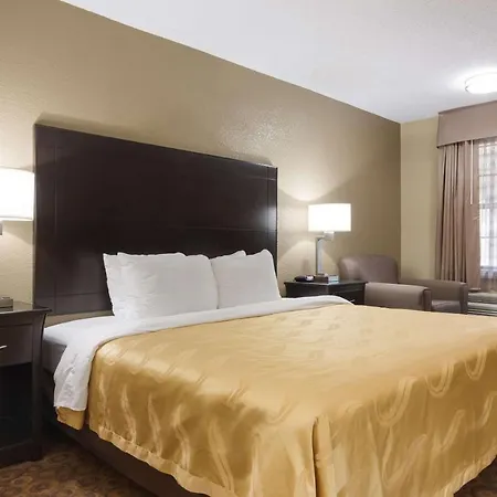 Quality Inn Magnolia-2