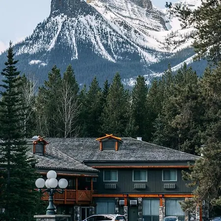 Mountaineer Lodge-2
