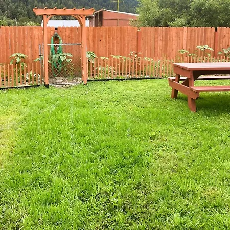 Gateway Cottage-2