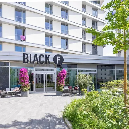 Black F House - Serviced Apartments-2