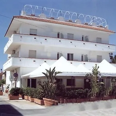 Hotel Noto Marina Beach-3