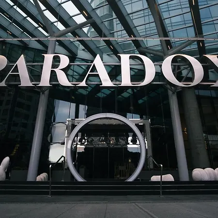 Paradox Hotel Vancouver-3
