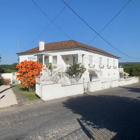 Casa Das Uveiras-2