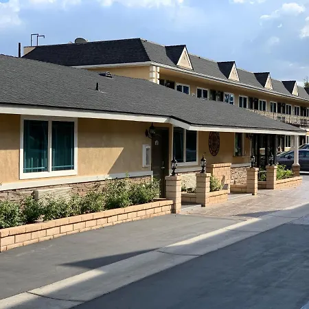 Walnut Inn & Suites West Covina-2