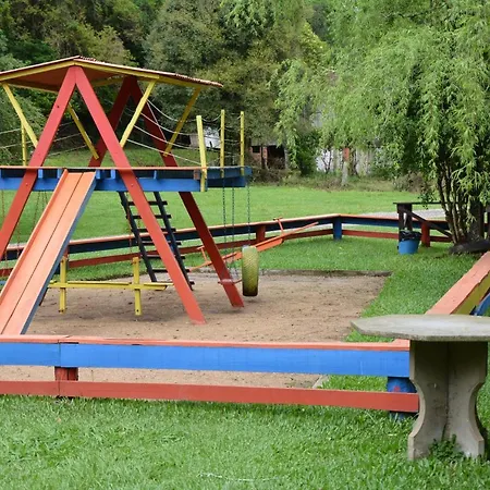 Pousada Parque das Pitangueiras-3