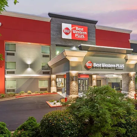 Best Western Plus Cleveland Inn & Suites-2