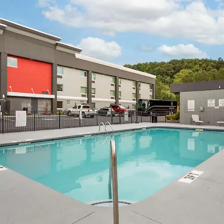 Best Western Plus Cleveland Inn & Suites-3