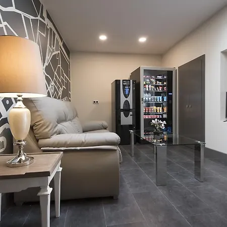 Hostal Emeritae-2