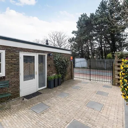 Cottage 44 - Free Parking!-3