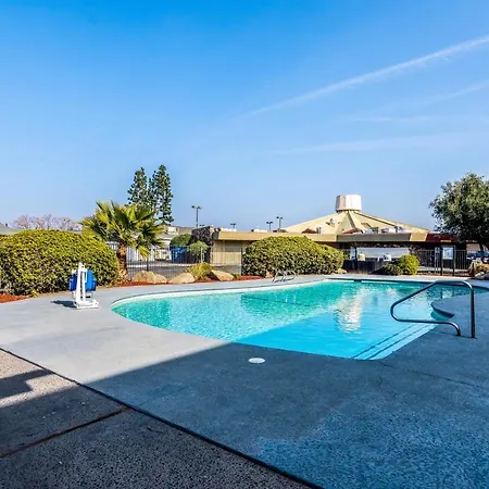 Fresno City Inn-3