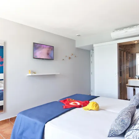 Ryans La Marina (Adults Only)-3