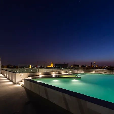 Hotel Macia Sevilla Kubb-2