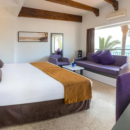 Gran Hotel Delfin-2