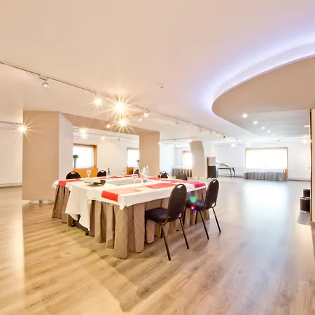 Aparthotel Atenea Valles-2