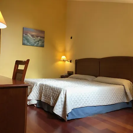 Hotel Aroi Bierzo Plaza-3