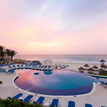 Golden Parnassus Resort & Spa (Adults Only)-3