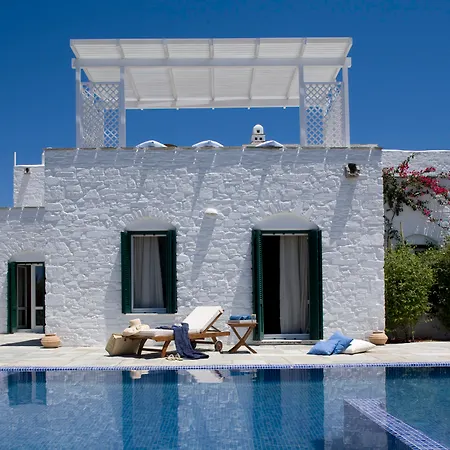 Yria Island Boutique Hotel & Spa-3