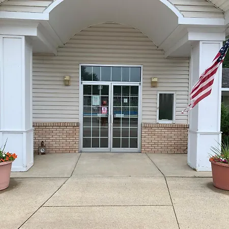 Monticello Inn - Monticello, Indiana-2