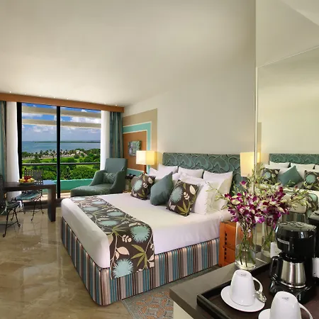 The Pyramid Cancun By Oasis-2