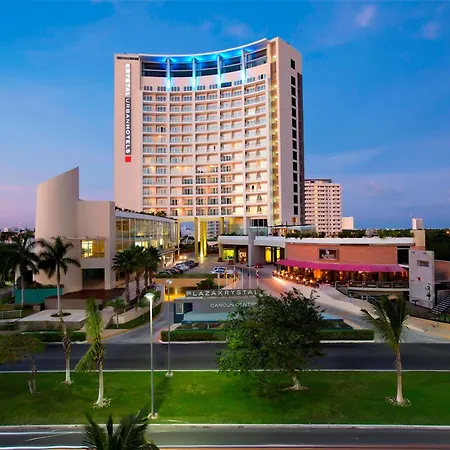 Krystal Urban Cancun & Beach Club-3
