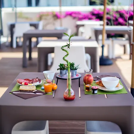 Comfort Aparthotel Antibes Le Maestria-2