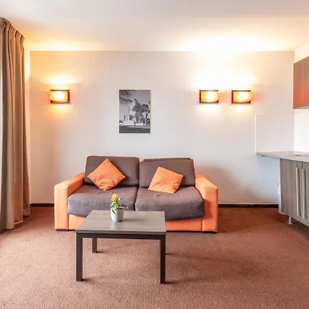 Comfort Aparthotel Nimes Centre-3