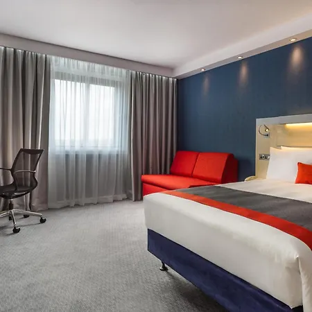 Holiday Inn Express London - Watford Junction By Ihg-2