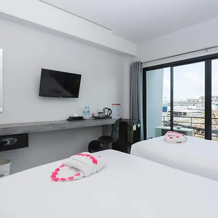 Riverside Hotel-2