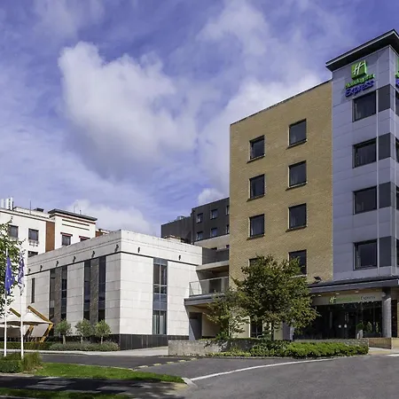 Holiday Inn Express Dublin-Airport By Ihg-2