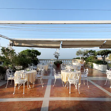 Eurostars Hotel Excelsior-3