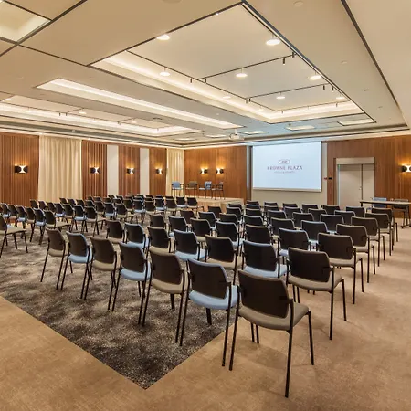 Crowne Plaza Budapest By Ihg-3