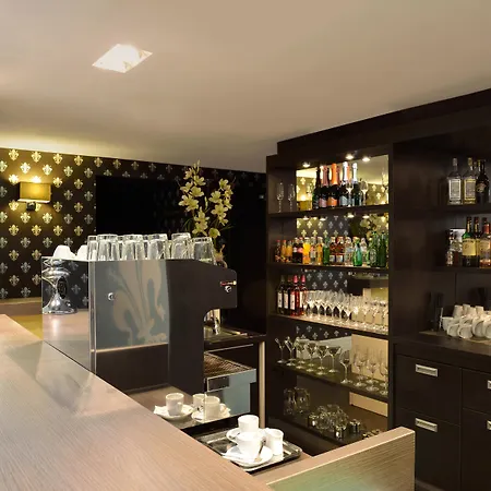 La Prima Fashion Hotel Budapest-3