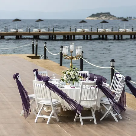 Le Bleu Hotel & Resort Kusadasi-3